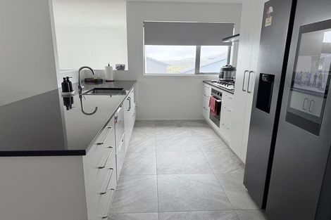 Photo of property in 17 Lemonwood Way, Woodridge, Wellington, 6037