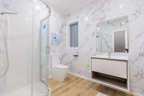 Photo of property in 32 Melksham Drive, Churton Park, Wellington, 6037