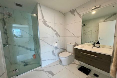 Photo of property in 4 Rutherford Street, Belmont, Auckland, 0622