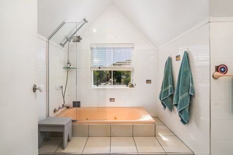 Photo of property in 684b Whangaparaoa Road, Stanmore Bay, Whangaparaoa, 0932