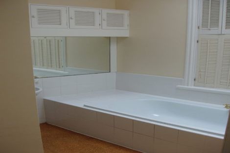 Photo of property in 26 Plunket Street, Kelburn, Wellington, 6012