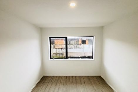 Photo of property in 21 Robertson Road, Favona, Auckland, 2024