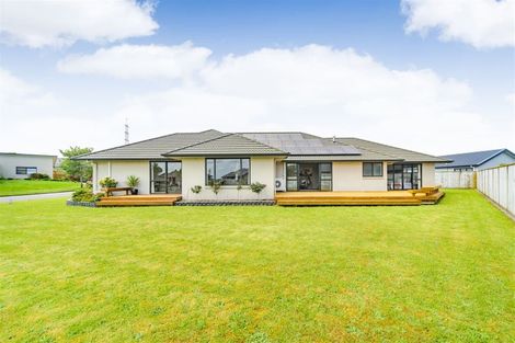 Photo of property in 2 Varsity Heights, Fitzherbert, Palmerston North, 4410