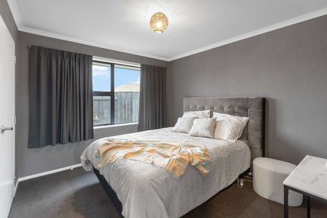 Photo of property in 48 Branigan Parade, Kelvin Grove, Palmerston North, 4414