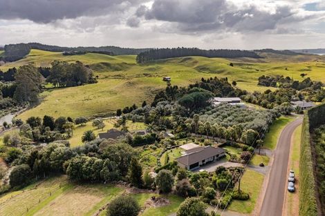 Photo of property in 98 River Drive, Kerikeri, 0294