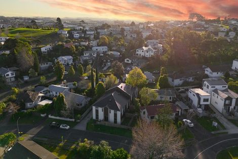 Photo of property in 6d Buisson Glade, West Harbour, Auckland, 0618