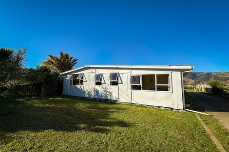 Photo of property in 188 Abel Tasman Drive, Takaka, 7183