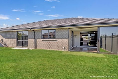 Photo of property in 13 Pearl Grove, Ashhurst, 4810