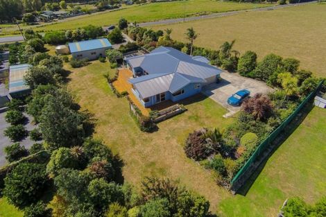Photo of property in 14 Mountain Road, Sentry Hill, New Plymouth, 4373
