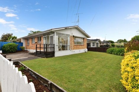 Photo of property in 1/2 Herbert Road, Queenwood, Hamilton, 3210