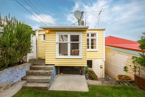 Photo of property in 12 Herald Street, Berhampore, Wellington, 6023