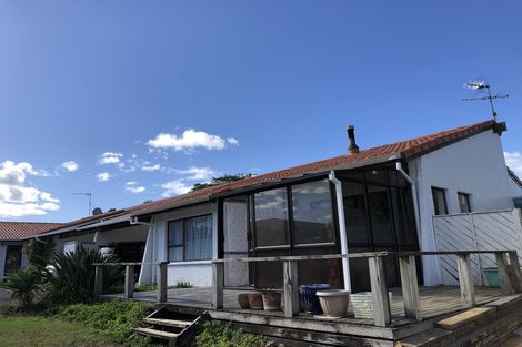 Photo of property in 2/6 Fortunes Road, Half Moon Bay, Auckland, 2012