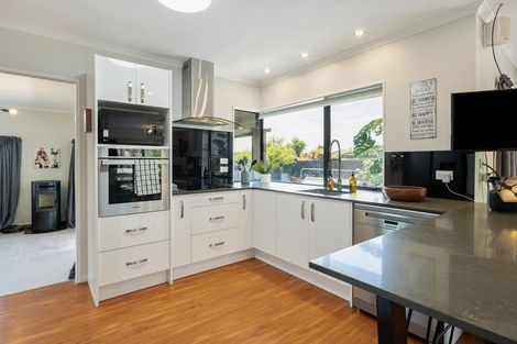 Photo of property in 22 Regent Drive, Paraparaumu Beach, Paraparaumu, 5032