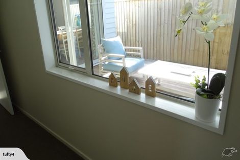 Photo of property in 28 Pounamu Place, Pegasus, 7612