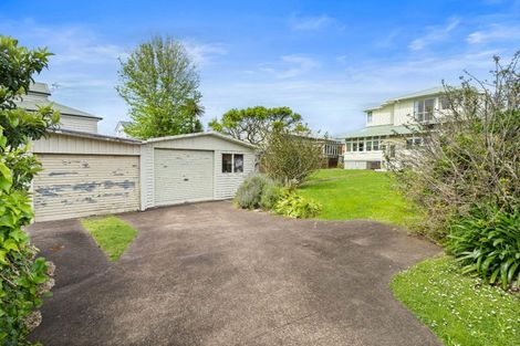 Photo of property in 103 Queen Street, Northcote Point, Auckland, 0627