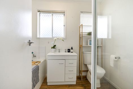 Photo of property in 36 Rosalind Street, Deanwell, Hamilton, 3206