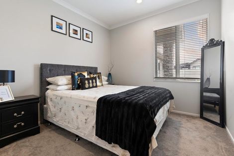 Photo of property in 8 Gemscott Crescent, Huapai, Kumeu, 0810