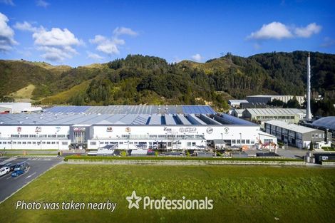 Photo of property in 13 Wood Street, Wallaceville, Upper Hutt, 5018