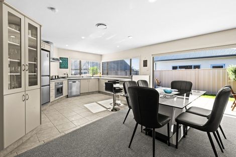 Photo of property in 8 Hanna Place, Havelock North, 4130