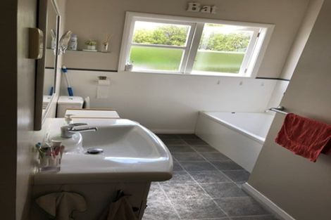 Photo of property in 17 Bauchop Road, Waterloo, Lower Hutt, 5011