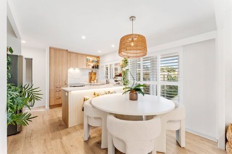 Photo of property in 2/4 Beach Road, Orewa, 0931