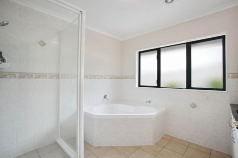 Photo of property in 5 Hoya Court, Henderson, Auckland, 0610