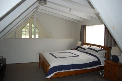 Photo of property in 87 Tawa Road, Kumeu, 0891