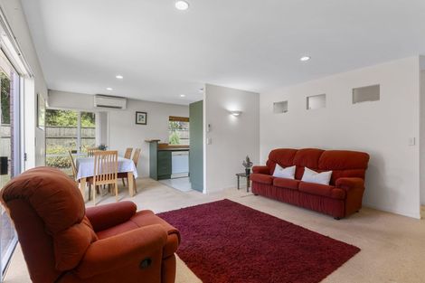 Photo of property in 27 Stanhope Road, Mount Wellington, Auckland, 1051