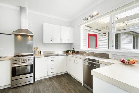 Photo of property in 22 Ngatitoa Street, Tawa, Wellington, 5028