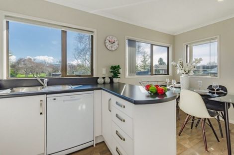 Photo of property in 90a Mazengarb Road, Paraparaumu Beach, Paraparaumu, 5032