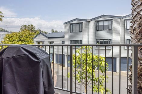 Photo of property in 1 Dovedale Place, Parnell, Auckland, 1010
