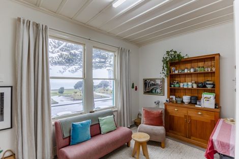 Photo of property in 185 Marine Parade, Napier South, Napier, 4110