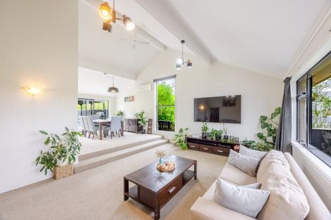 Photo of property in 19 Francis Drake Street, Waipukurau, 4200