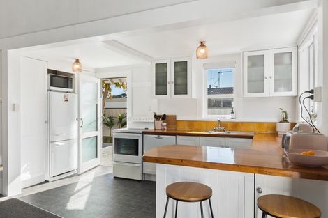 Photo of property in 1 Sale Street, Fairfield, Hamilton, 3214