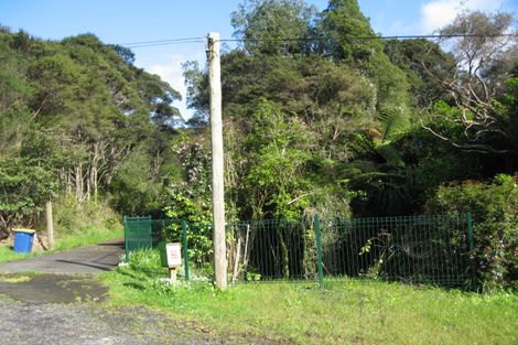 Photo of property in 695 Huia Road, Parau, Auckland, 0604
