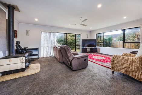 Photo of property in 46 Barnhill Crescent, Pahurehure, Papakura, 2113