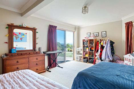 Photo of property in 18 Clairmont Heights, Stoke, Nelson, 7011