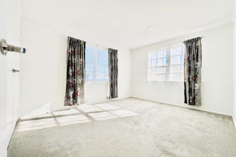 Photo of property in 24 Catkin Crescent, Papatoetoe, Auckland, 2025