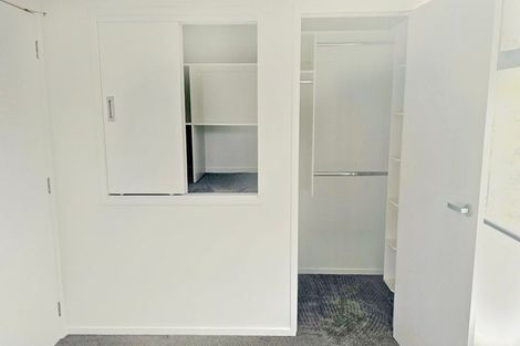 Photo of property in 1/23 Awaroa Road, Sunnyvale, Auckland, 0612