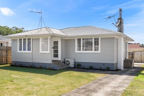 Photo of property in 5 Church Street, Onerahi, Whangarei, 0110