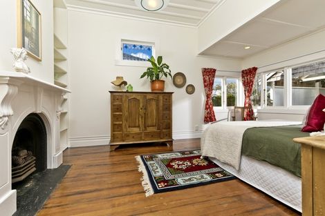 Photo of property in 2/30 Mozeley Avenue, Devonport, Auckland, 0624