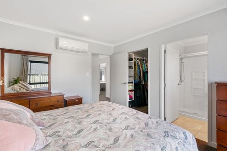 Photo of property in 8 Turnbridge Street, Pyes Pa, Tauranga, 3112