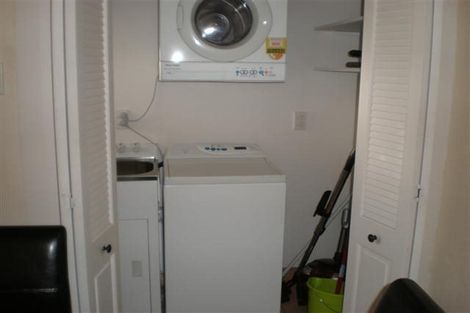 Photo of property in 83 Bolton Street, Kelburn, Wellington, 6012