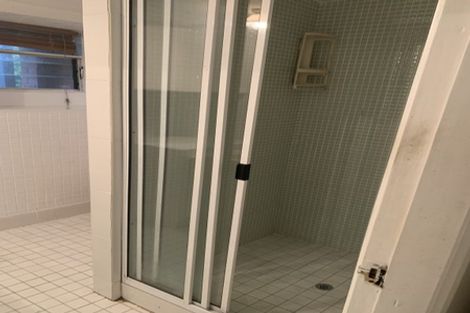 Photo of property in 54 Colchester Crescent, Newlands, Wellington, 6037