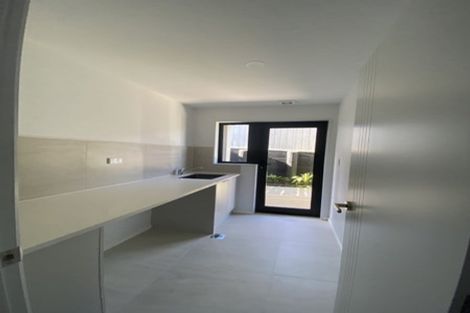 Photo of property in 32d Potter Avenue, Northcote, Auckland, 0627