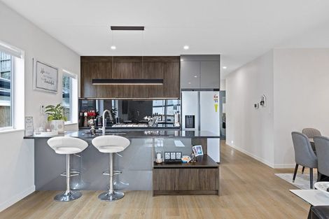 Photo of property in 39 Farranfore Road, Opaheke, Papakura, 2113