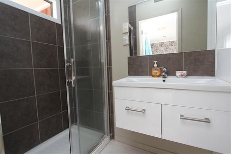 Photo of property in 35 Acacia Crescent, Glenview, Hamilton, 3206