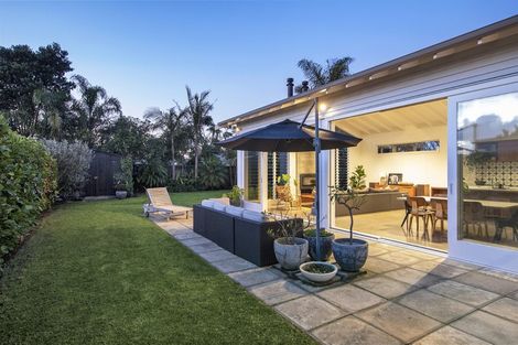 Photo of property in 83 Marsden Avenue, Mount Eden, Auckland, 1024