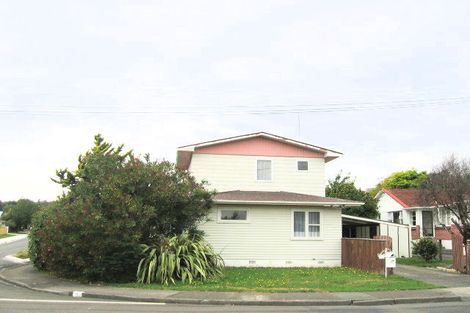 Photo of property in 17 Mangaroa Hill Road, Maoribank, Upper Hutt, 5018