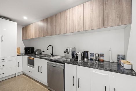 Photo of property in 5 Remutaka Lane, Carterton, 5713